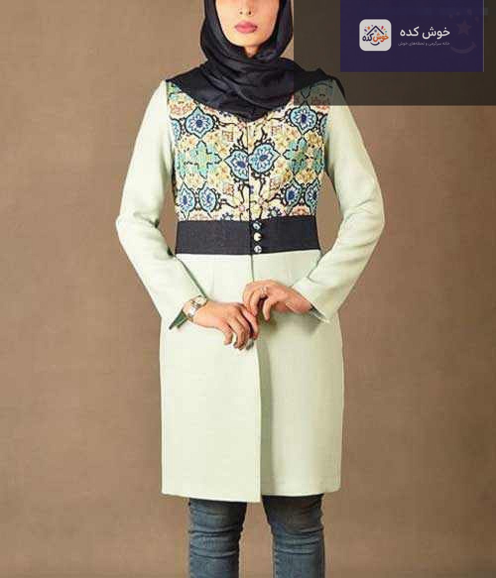 مدل مانتو سنتی کوتاه طرح کاشی با رنگ‌های آبی و فیروزه‌ای، مناسب برای استایل‌های روزمره و خاص