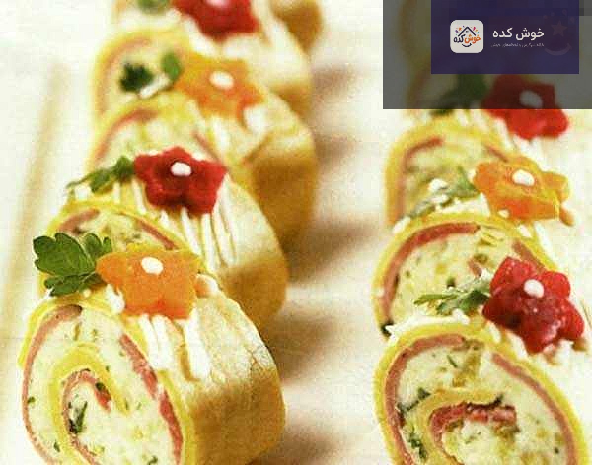 فاین رولت خوشمزه نمای نزدیک از فاین رولت های برش خورده با بافتی نرم و لایه های مشخص