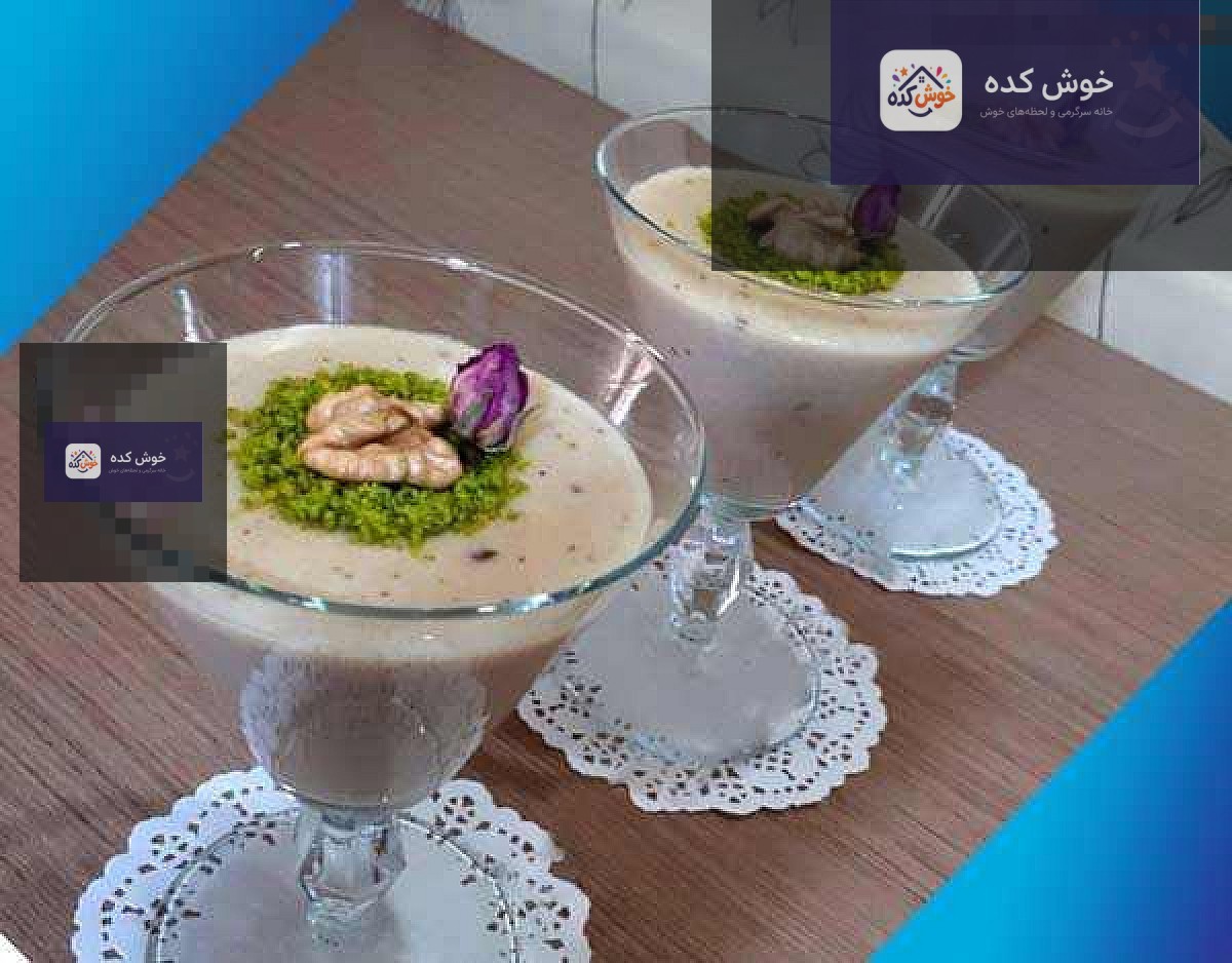 پودینگ خرما: دسر افطاری مقوی پودینگ خرما با تزئین خرما و مغزیجات، دسری مقوی و خوشمزه مناسب افطار