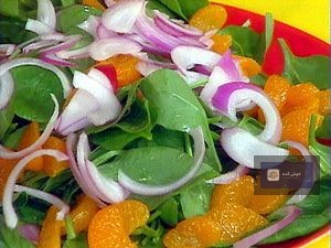 پیاز کاراملی پیازهای کاراملی شده با رنگ قهوهای طلایی، مناسب برای افزودن به انواع غذاها