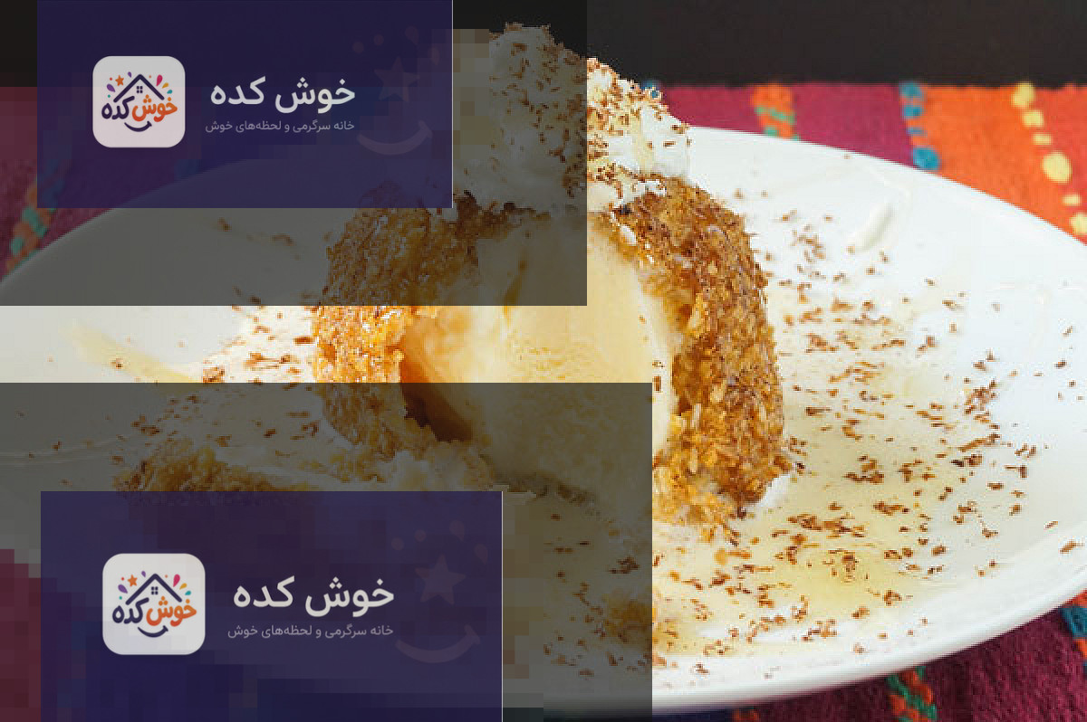 بستنی سرخ شده با کنتراست دمایی جذاب نمای نزدیک از بستنی سرخ شده با بافت داخلی نرم و خنک و روکش بیرونی سوخاری و داغ، روی بشقاب سفید