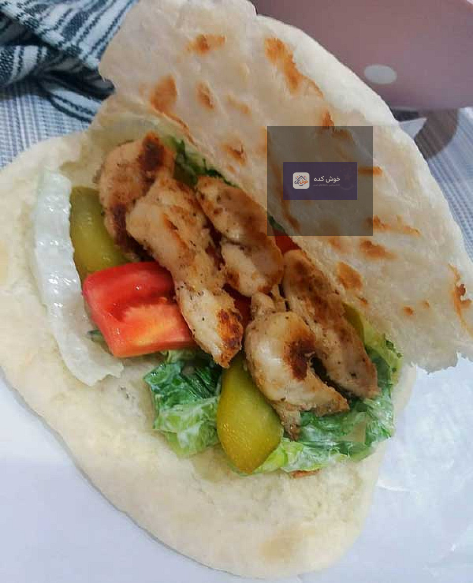 ساندویچ شاورما مرغ