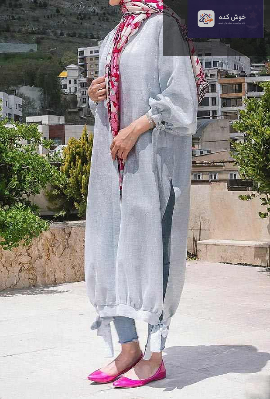 مدل مانتو تابستانی و نخی دخترانه طوسی با دکمه‌های جلو و کمربند، استایلی مدرن و راحت