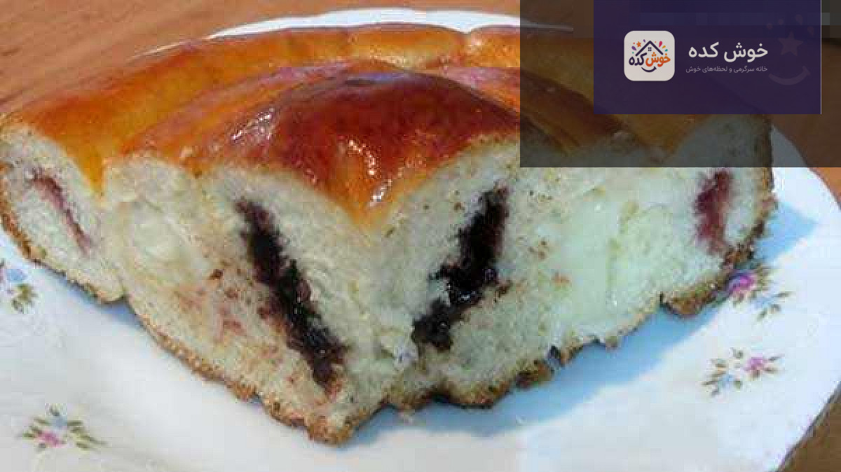 برش‌های نان بوحلته مارمالادی با مغز مارمالاد میوه‌ای، آماده سرو