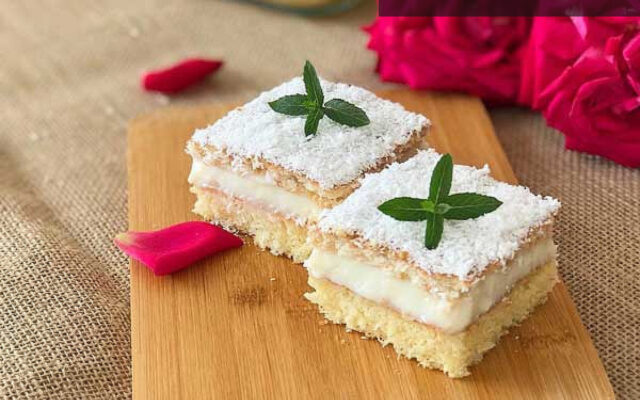 دسر پنبه‌ای سه لایه مجلسی با بافتی نرم و لطیف، مناسب برای پذیرایی در مهمانی‌ها