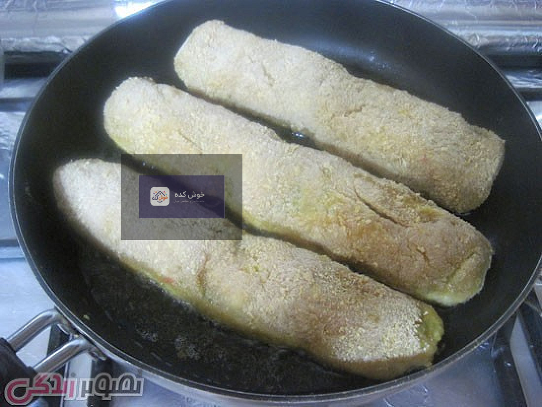 طرز تهیه رولت مرغ چرخ کرده بدون فر طرز تهیه رولت مرغ چرخ کرده بدون فر