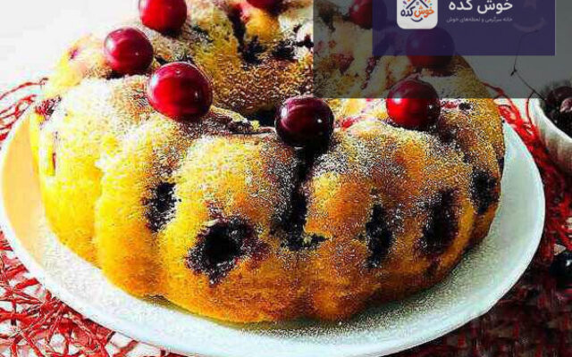 کیک آلبالو با بافت عالی و تزیین پودر قند، مناسب عصرانه تابستانی