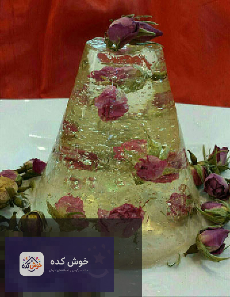 ژله حباب‌دار مجلسی با لایه‌های رنگی و حباب‌های هوا، مناسب برای مهمانی‌ها و دسر شیک