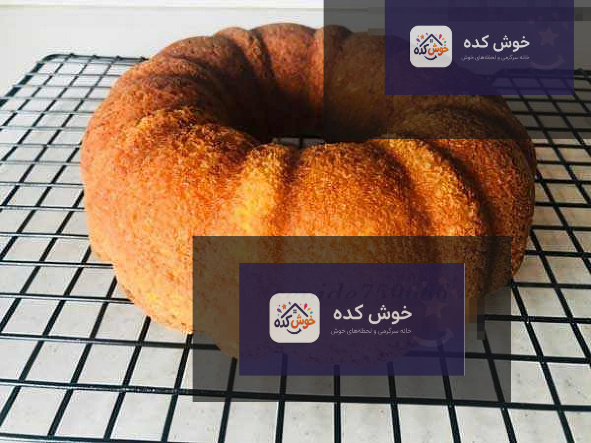 کیک هویج خانگی برای دسر کیک هویج تازه پخته شده و برش خورده، با بافتی نرم و مرطوب، آماده برای تهیه دسر لایه ای